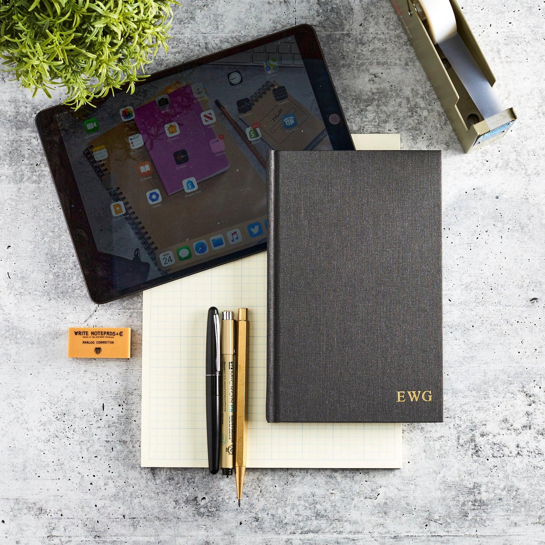 Should You Keep a Physical or Digital Journal?